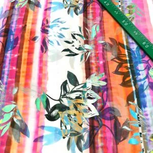 Alternative view of Sulu Boya Desenli İpek Vual Kumaş