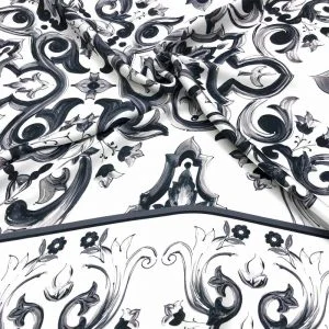 İpek Desenli Saten Kumaş