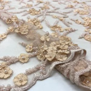 Taş İşlemeli Üç Boyutlu Dantel Kumaş