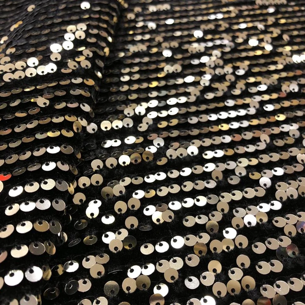 Kadife Üzerine Payet İşlemeli Kumaş Gold