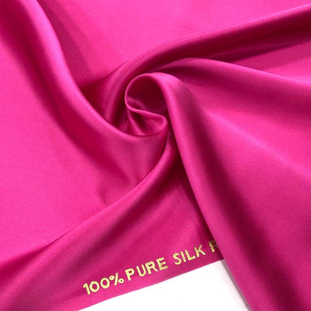 %100 İpek Saten Kumaş Neon Pembe %100 İpek Saten Kumaş Neon Pembe
