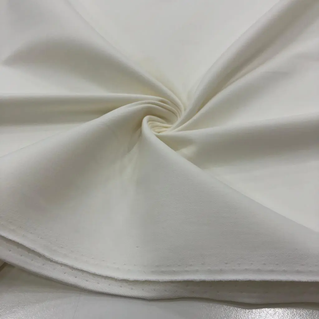 Kalın Dökümlü Gabardin Kumaş Kırık Beyaz