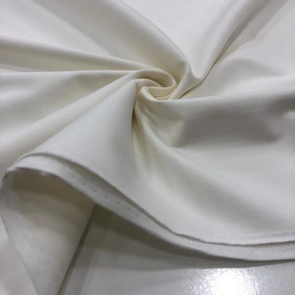 Kalın Dökümlü Gabardin Kumaş Kırık Beyaz