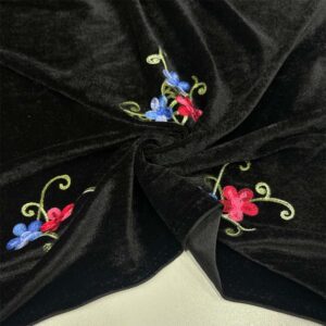 Nakışlı İpek Kadife Kumaş Siyah Nakışlı İpek Kadife Kumaş Siyah
