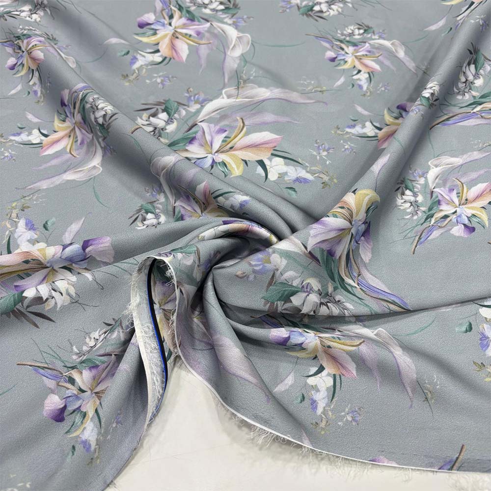 İpek Desenli Saten Kumaş İpek Desenli Saten Kumaş