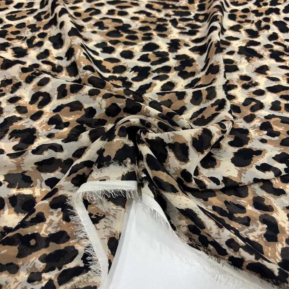 Leopar Desenli Şifon Kumaş Leopar Desenli Şifon Kumaş