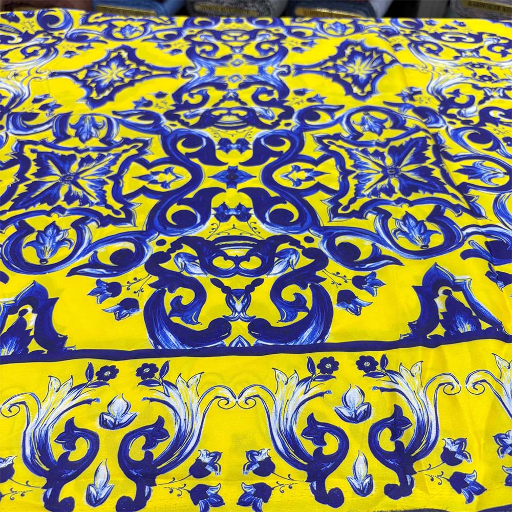 İpek Desenli Saten Kumaş İpek Desenli Saten Kumaş