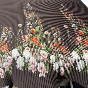 Piliseli İpek Desenli Saten Kumaş Piliseli İpek Desenli Saten Kumaş