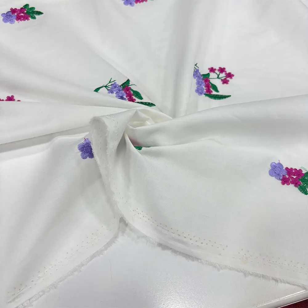 Nakışlı Poplin Kumaş