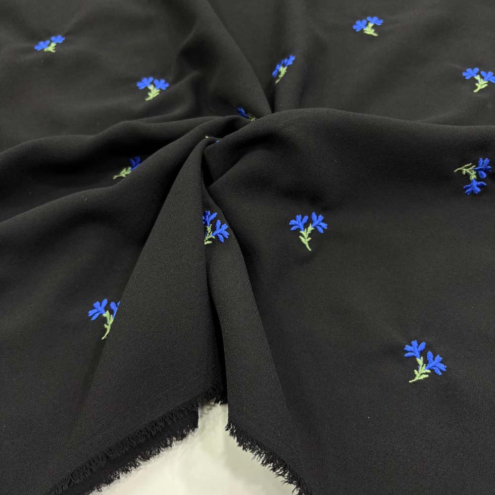 Nakışlı Krep Kumaş Nakışlı Krep Kumaş